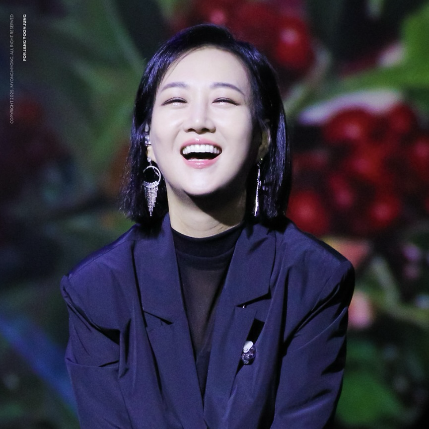 Recent activity shot of Jang Yoonjeong