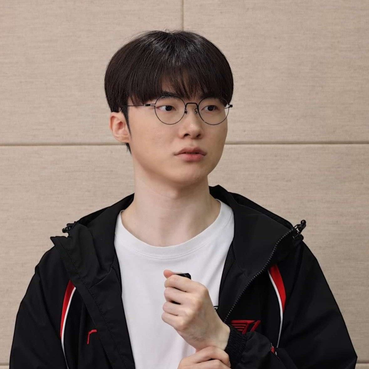 Latest photo of Faker