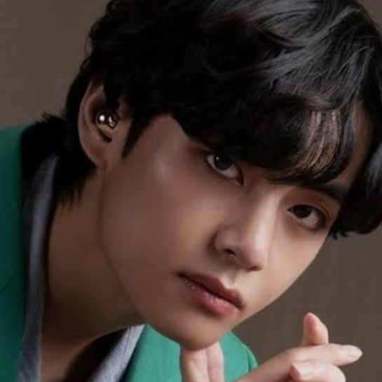 Behind-the-scenes cut of Kim Taehyung (V)