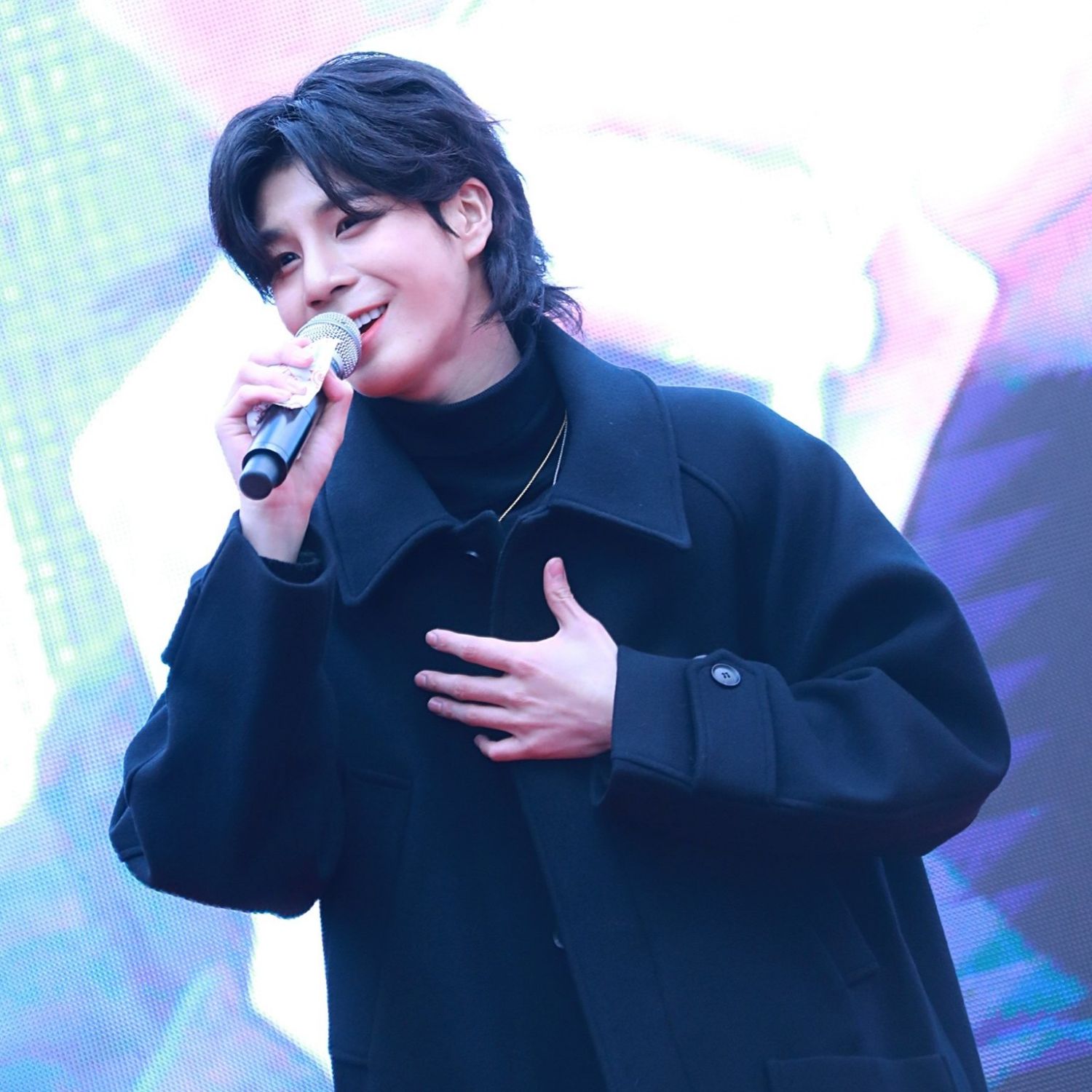 Cuplikan di balik layar dari Jeong Dongwon