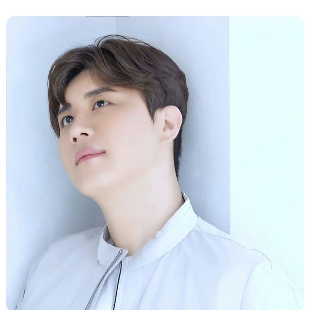 Latest photo of Jin Haesung