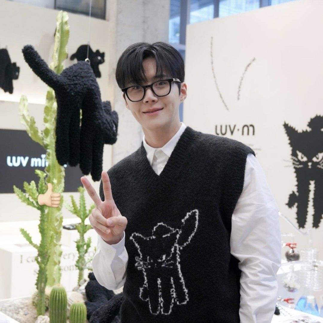 Recent activity shot of Kim Seonho