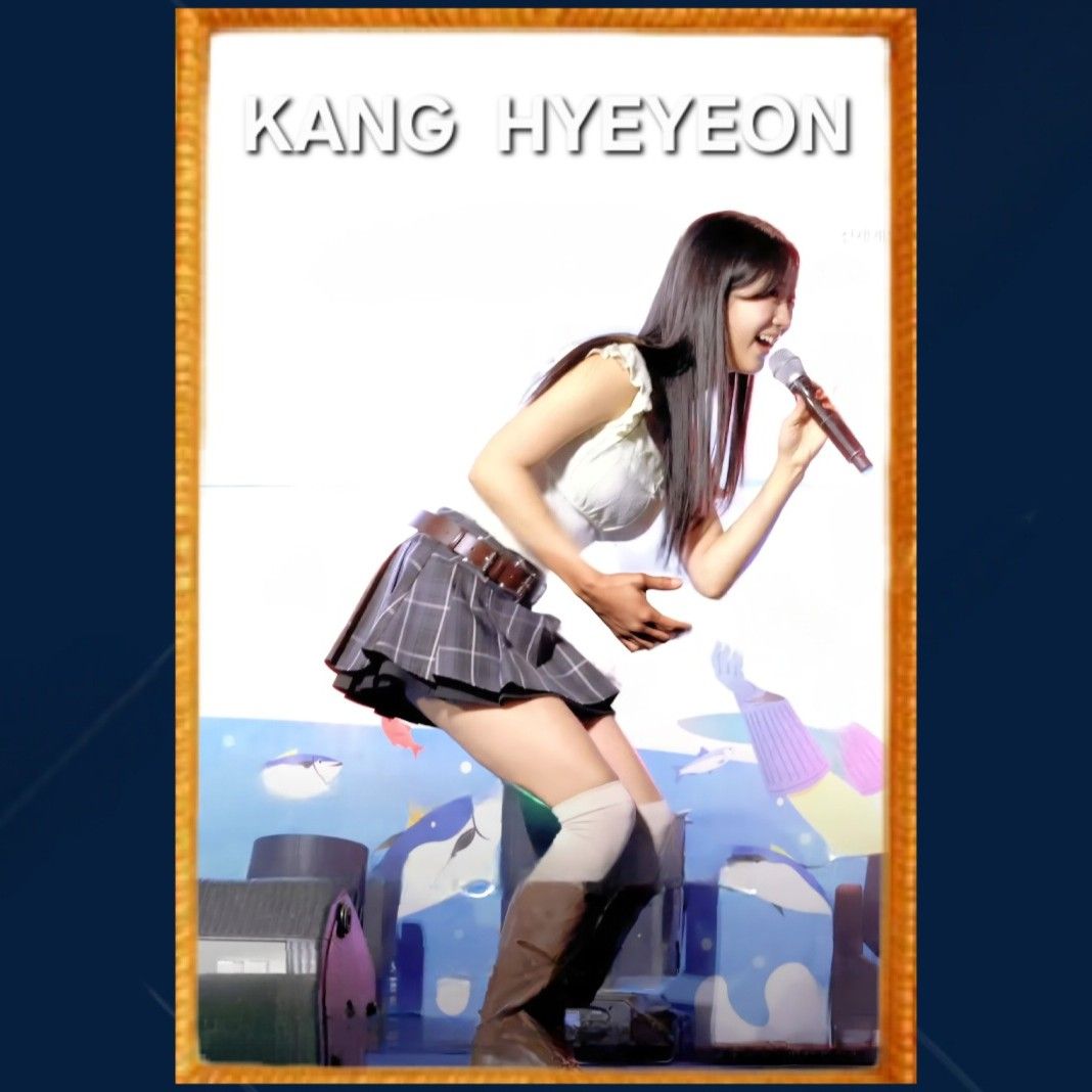 Behind-the-scenes cut of Kang Hyeyeon