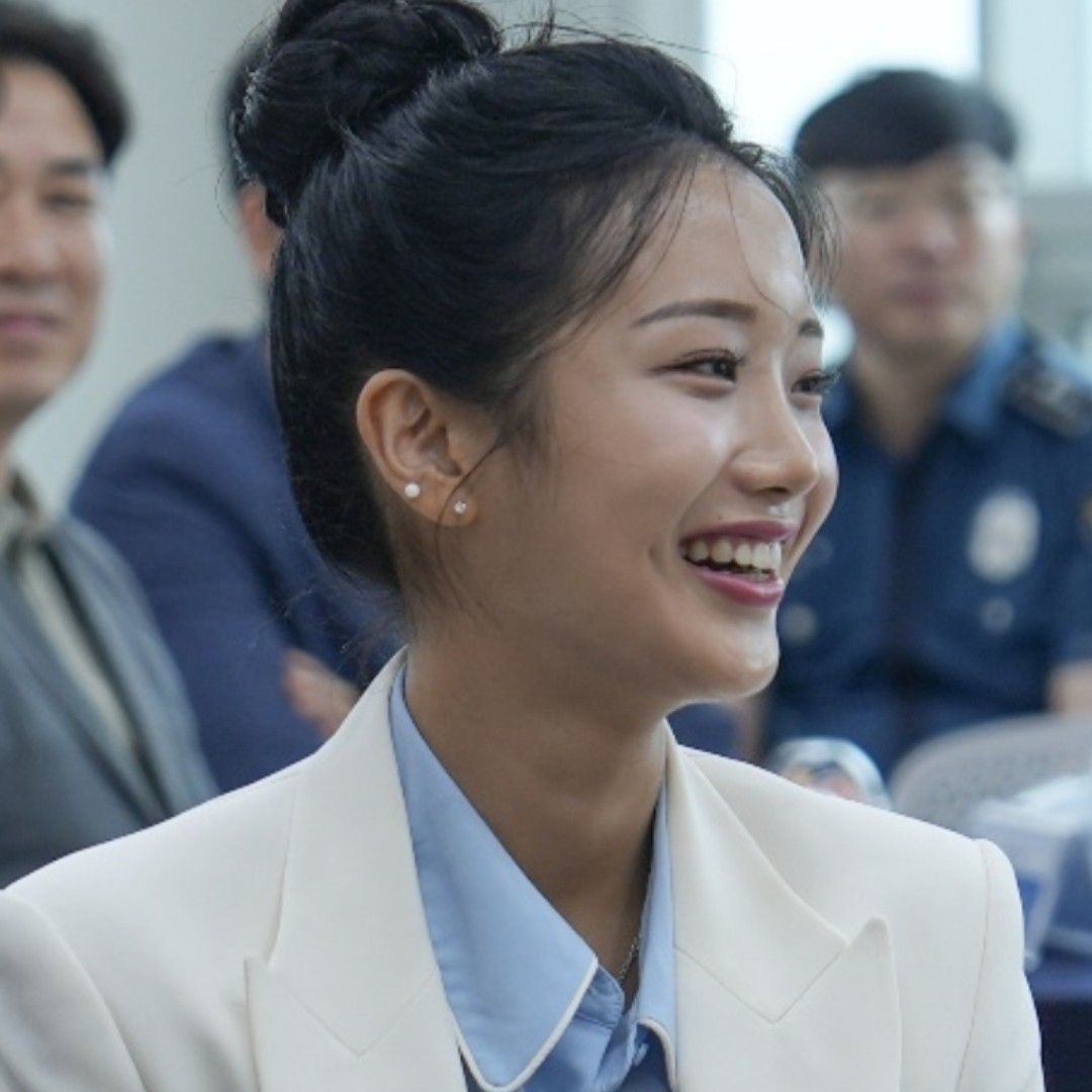 A moment captured by a fan of Kim Soyeon (2004)