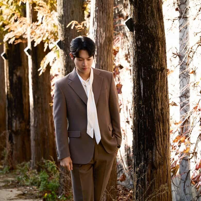 Latest photo of Son Taejin