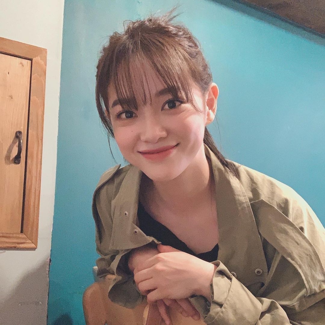 Behind-the-scenes cut of Kim Sejeong