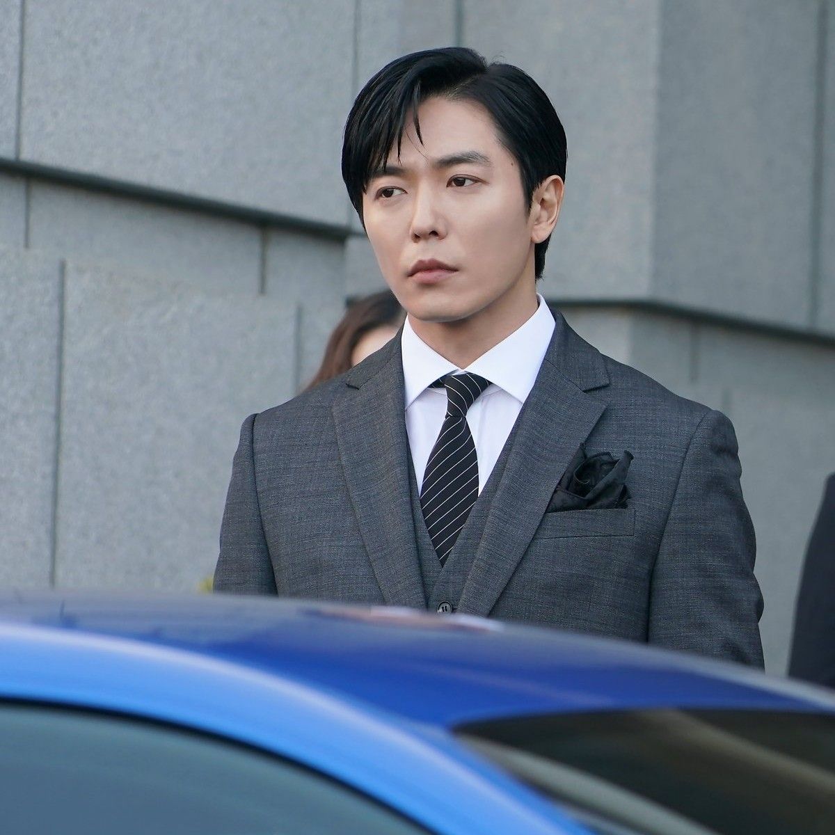 Behind-the-scenes cut of Kim Jaewook