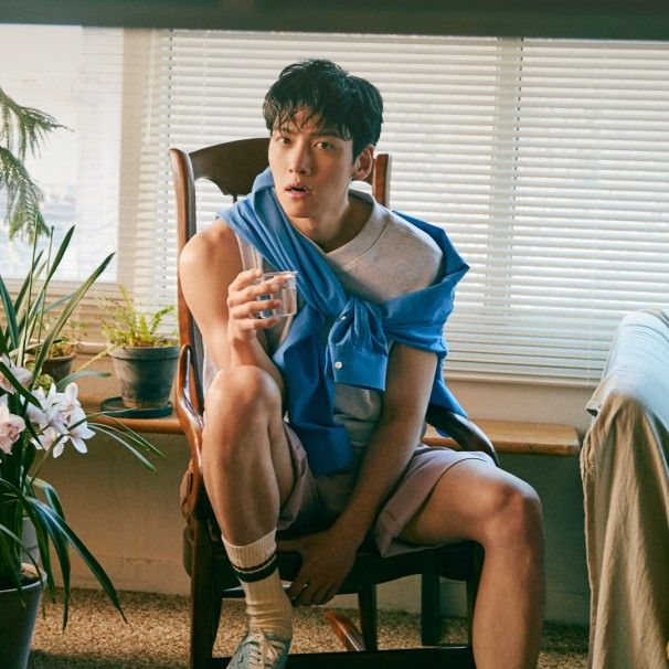 Behind-the-scenes cut of Ji Changwook