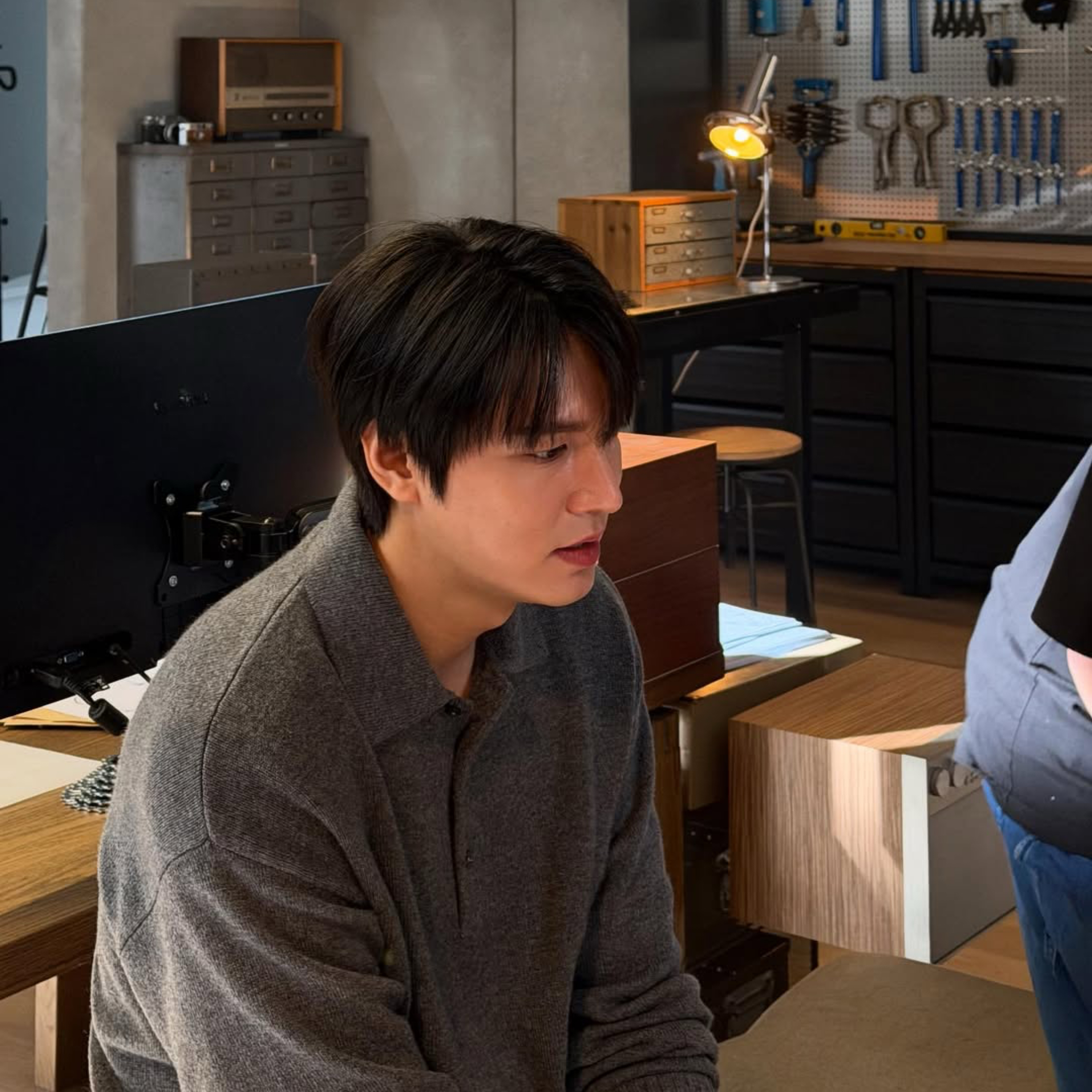 粉絲拍下的李敏鎬瞬間