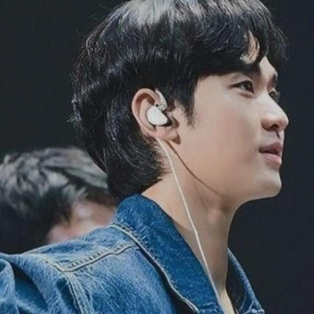 Latest photo of Kim Soohyun