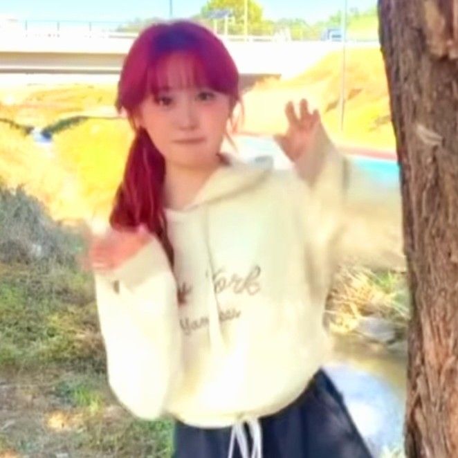 キム・ダヒョンのビハインドカット