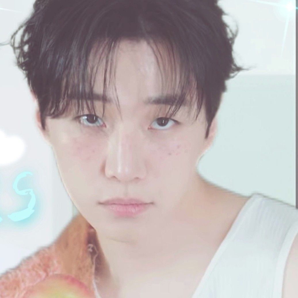 Foto kegiatan terbaru dari Lee Junho