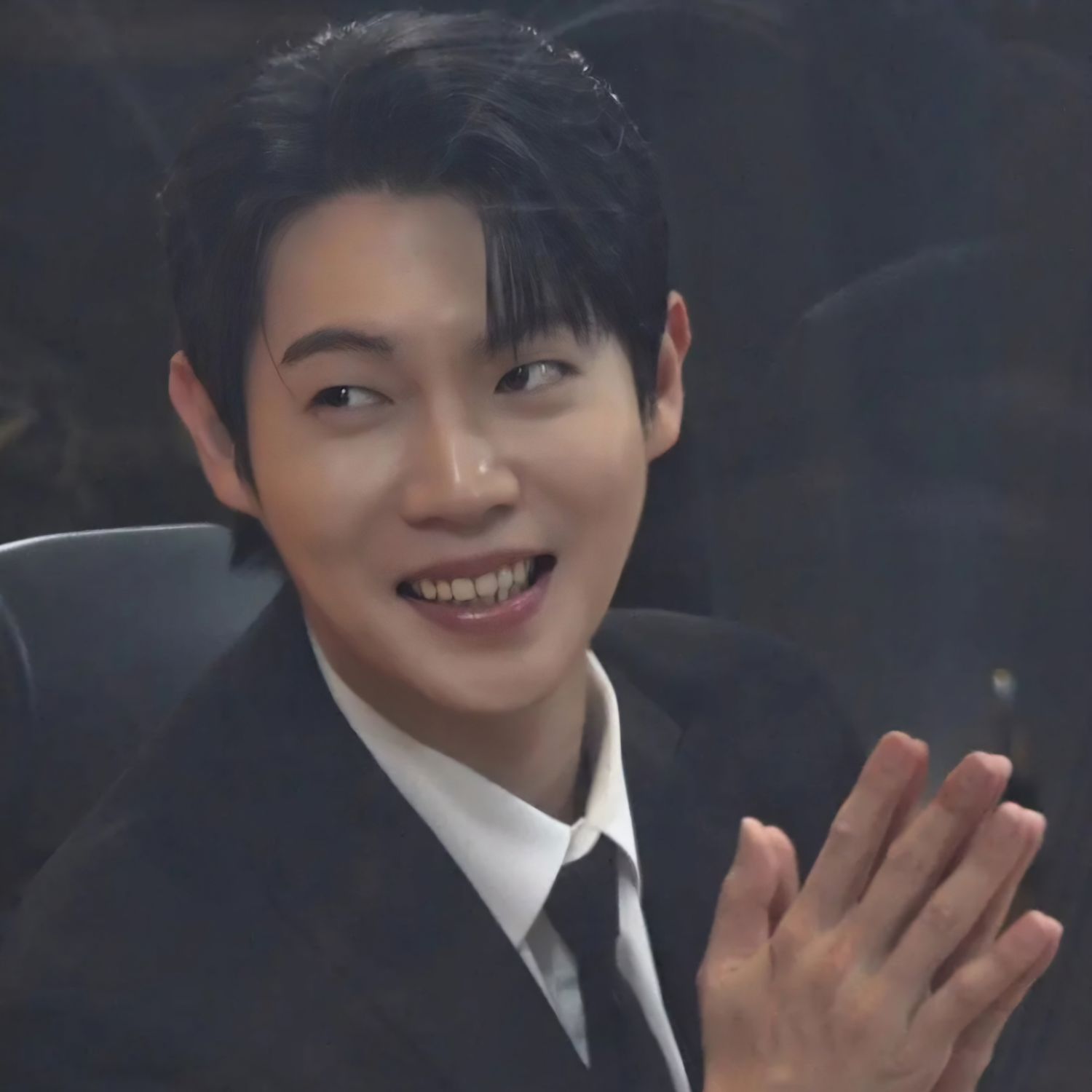 A moment captured by a fan of Son Taejin