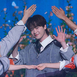 Behind-the-scenes cut of Lee Jongsuk