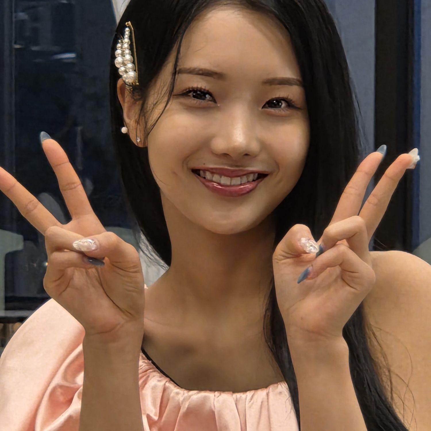 Behind-the-scenes cut of Kim Soyeon (2004)