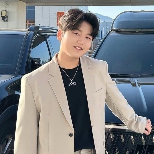 A moment captured by a fan of Park Sungon