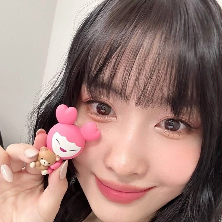 모모의 비하인드 컷