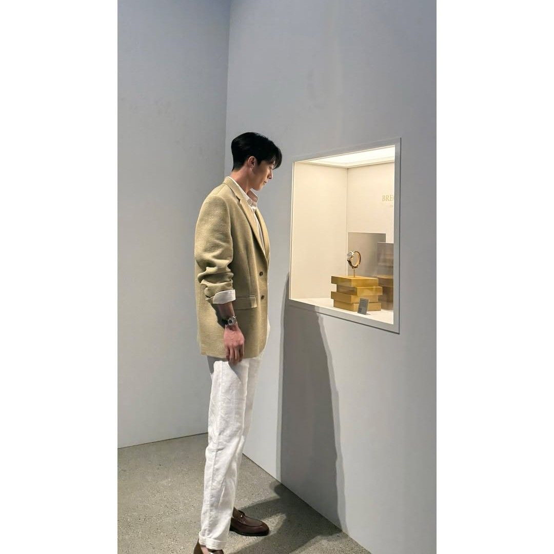 A moment captured by a fan of Jang Kiyong