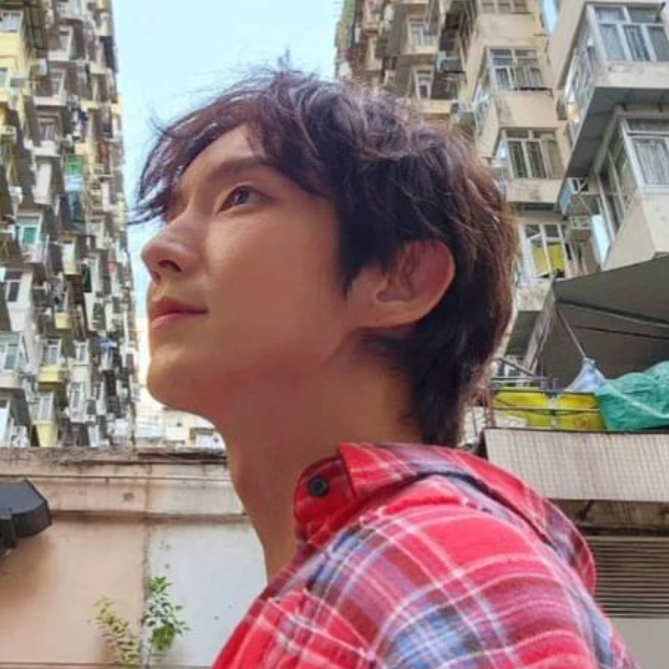 A moment captured by a fan of Lee Joongi