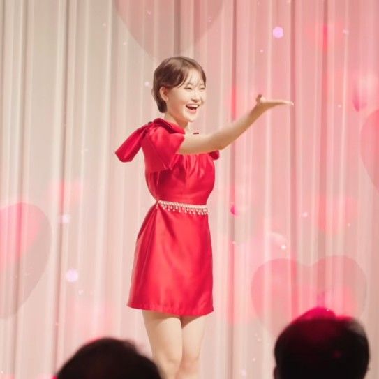 A moment captured by a fan of Kim Dahyun