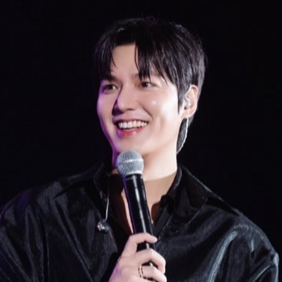 Recent activity shot of Lee Minho