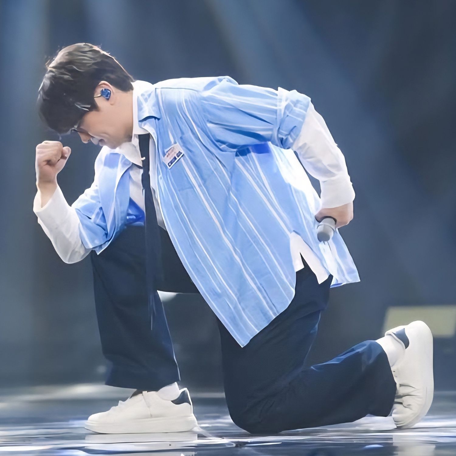 A moment captured by a fan of Chungil