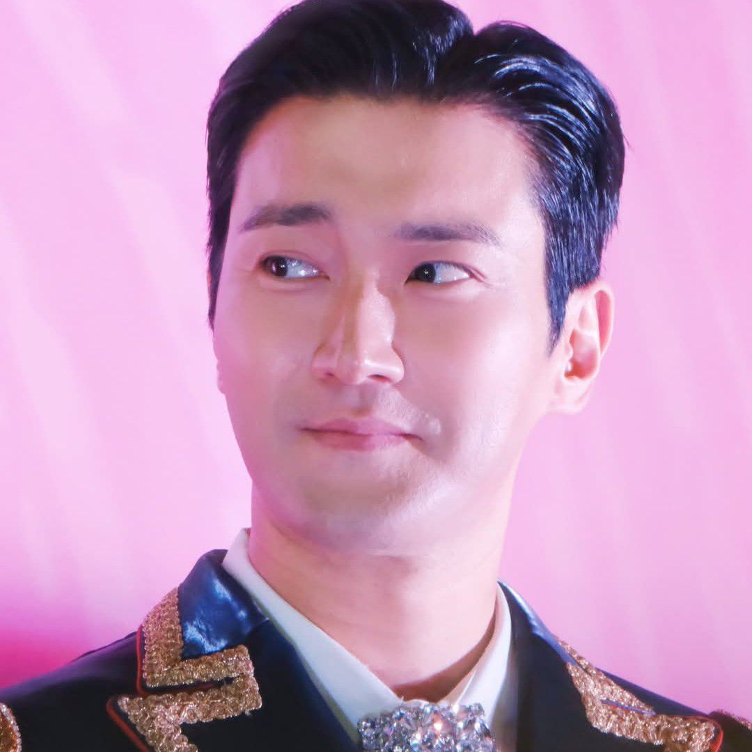 Behind-the-scenes cut of Choi Siwon