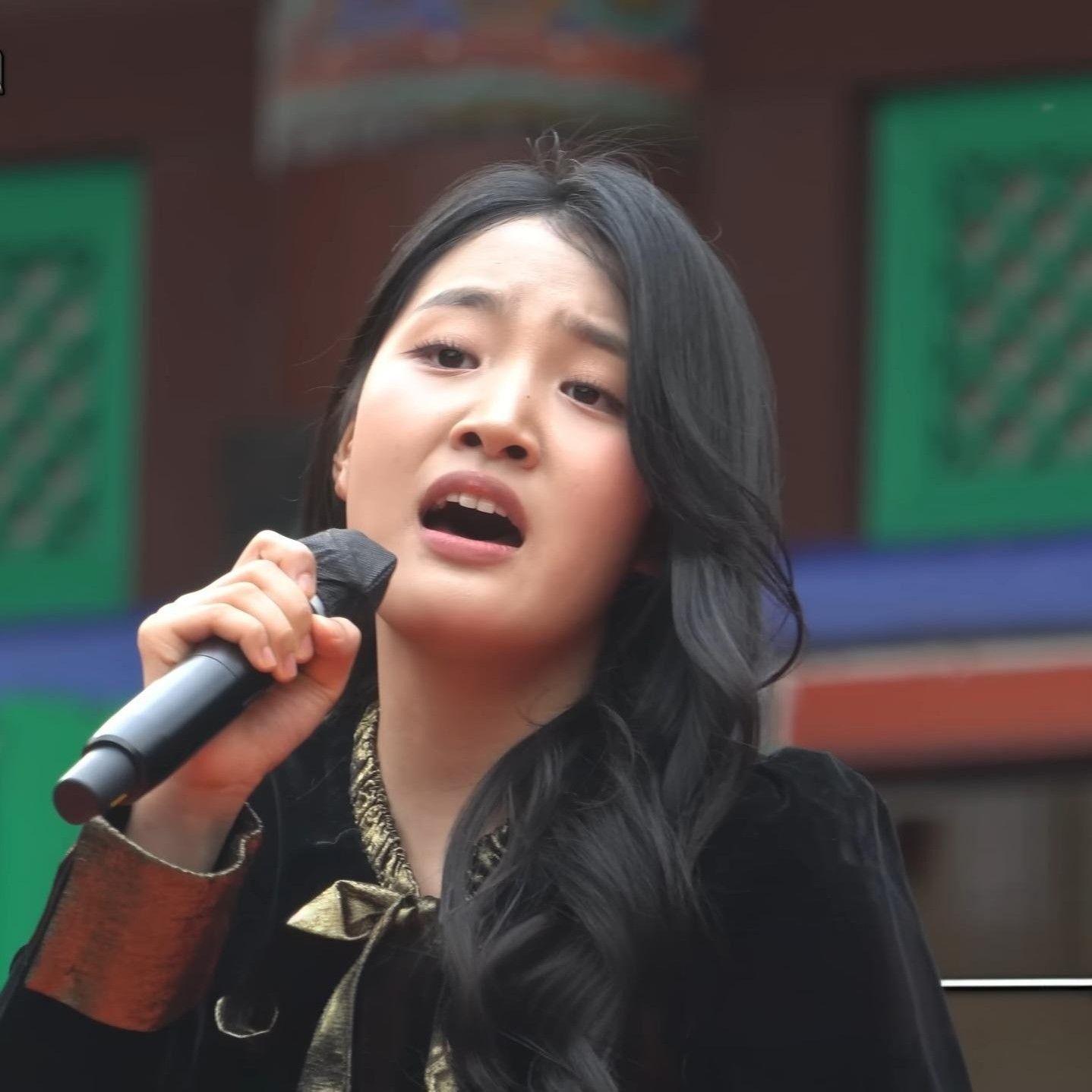 粉丝拍下的金泰延瞬间