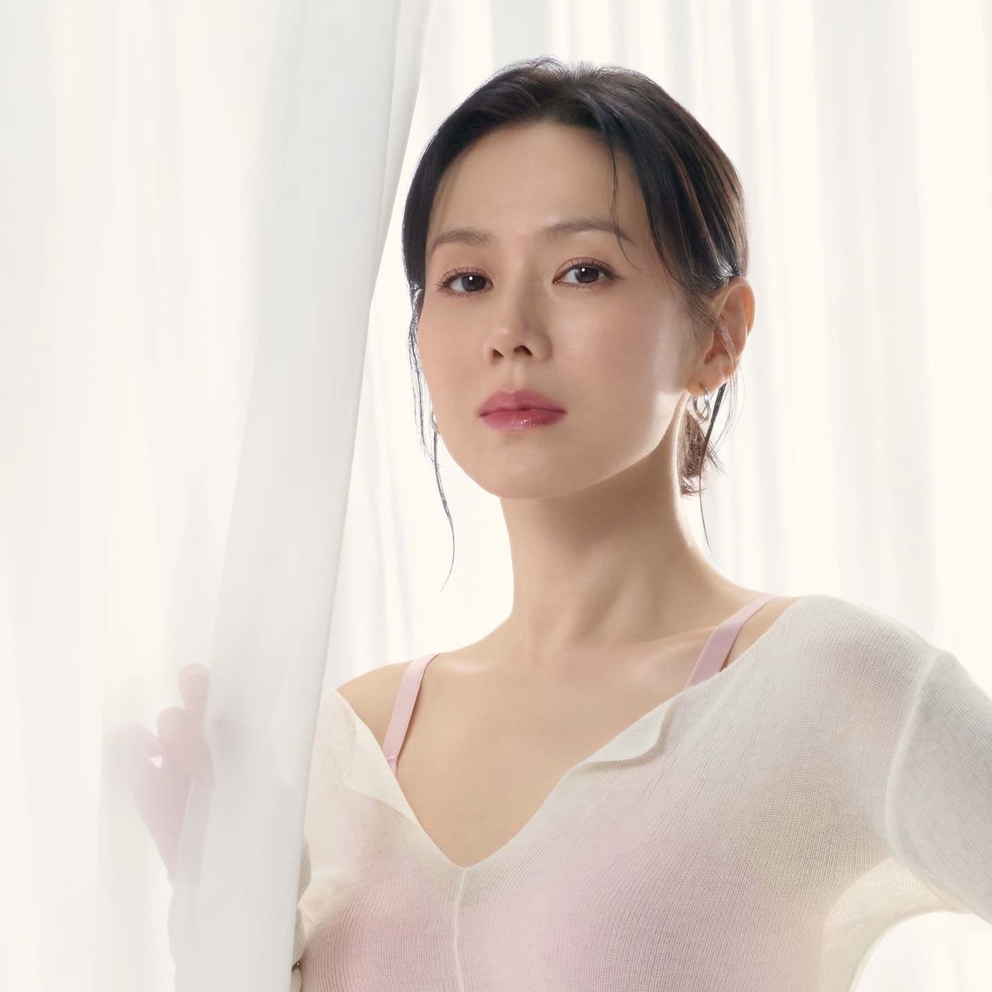 손예진의 최신 사진