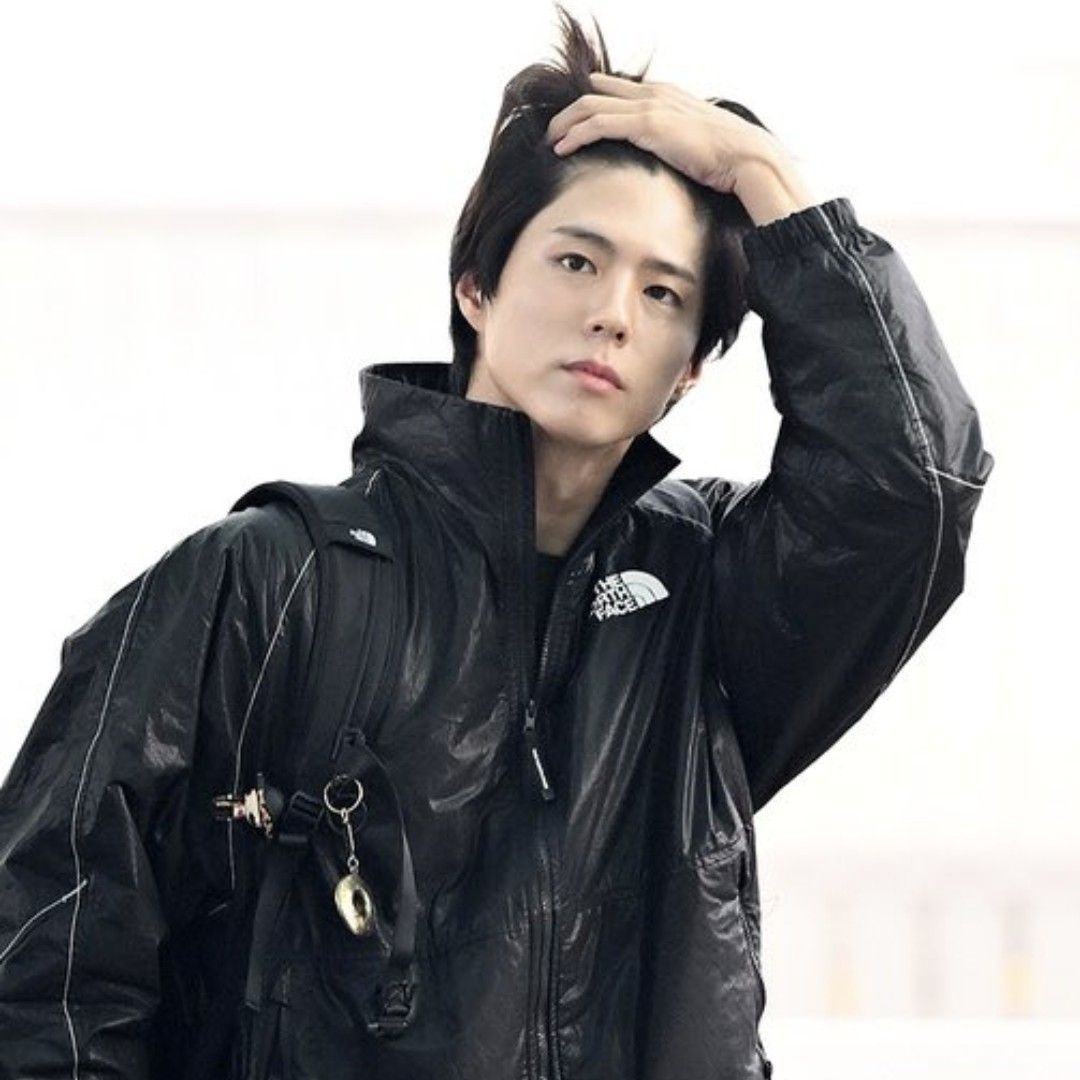 A moment captured by a fan of Park Bogum