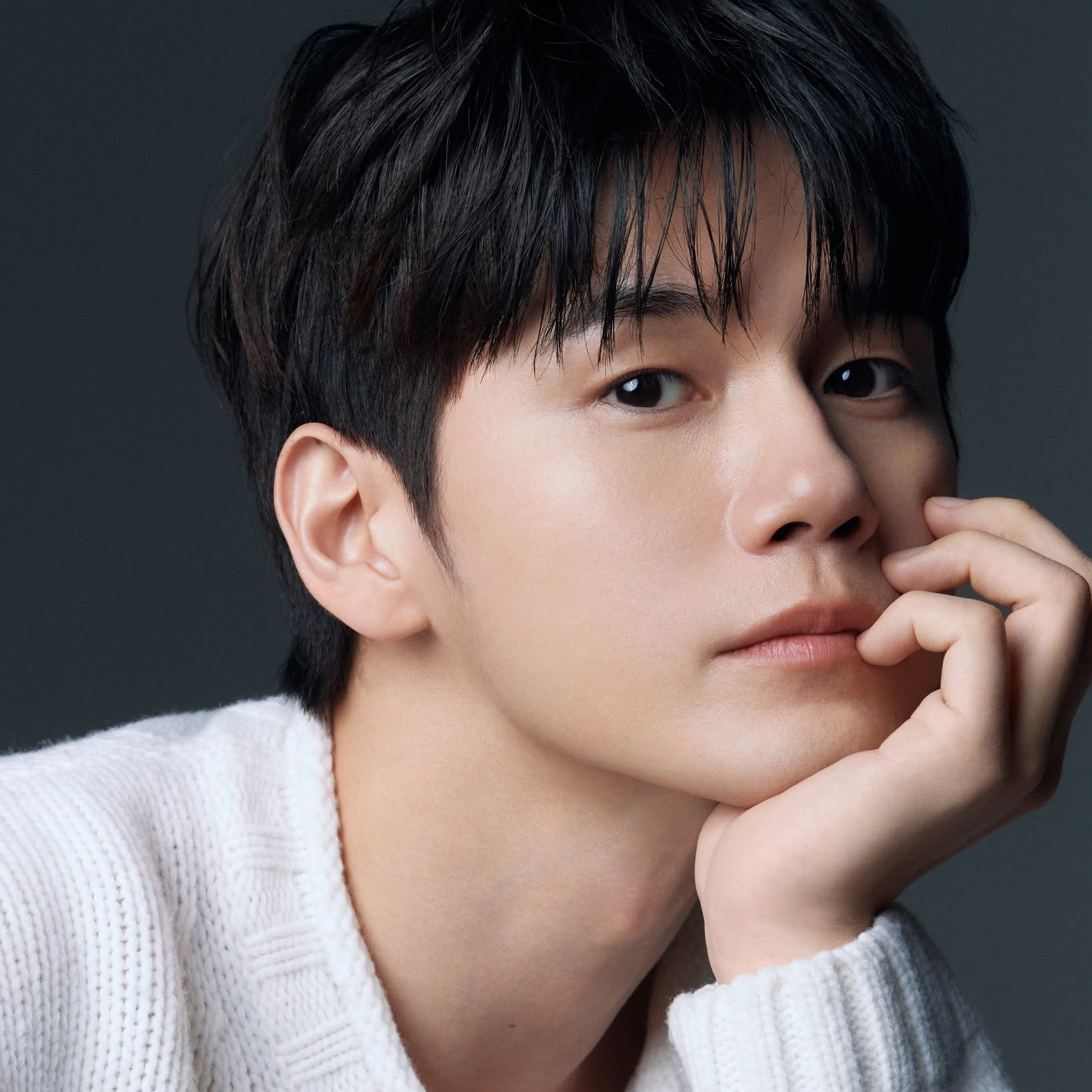 옹성우의 비하인드 컷