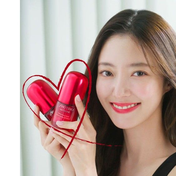 Behind-the-scenes cut of Lee Seyoung