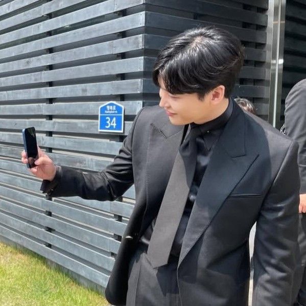 Latest photo of Lee Jongsuk