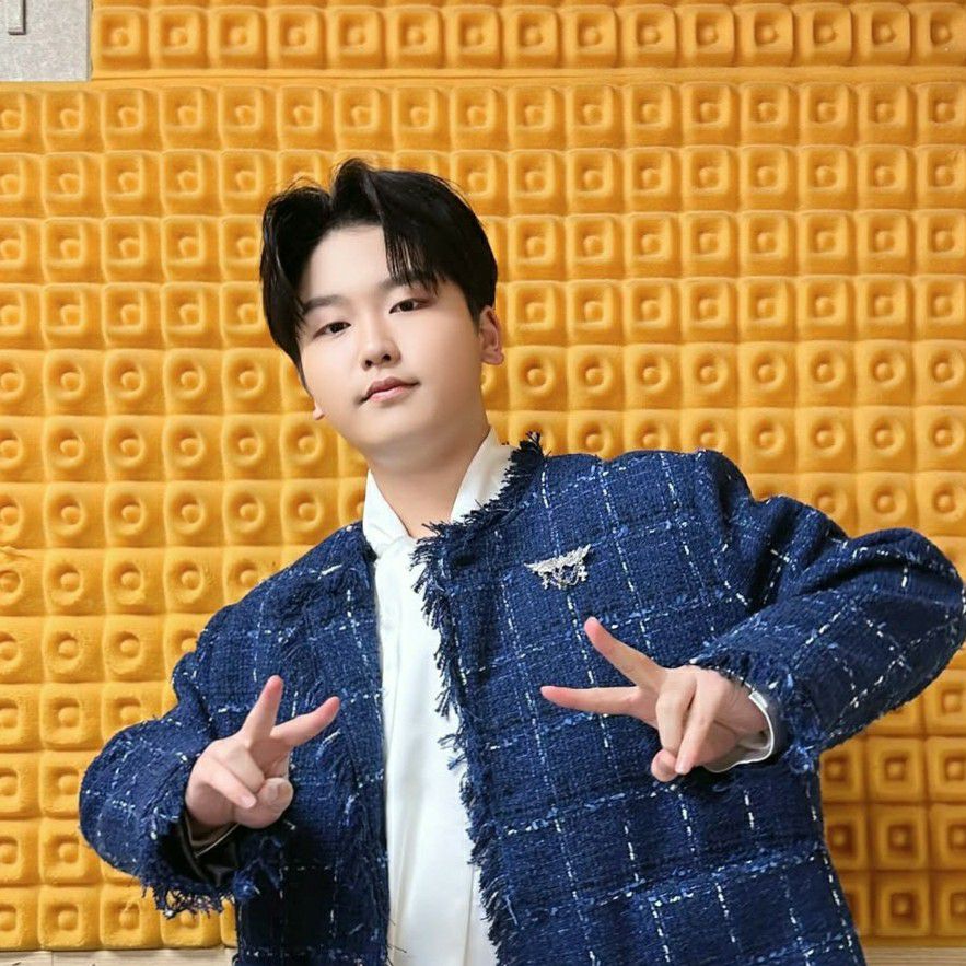 Behind-the-scenes cut of Park Sungon