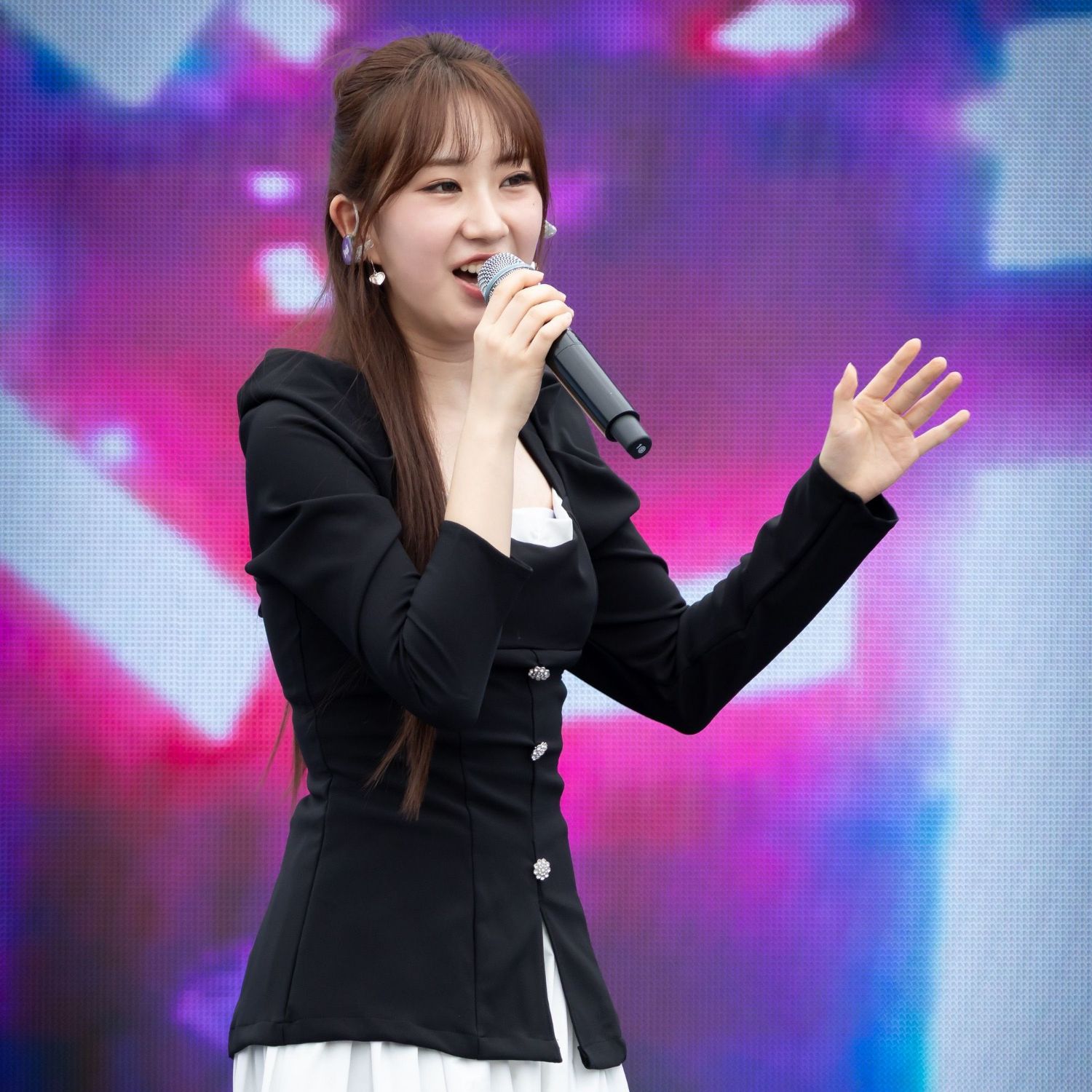 Foto terbaru dari Jeon Yujin