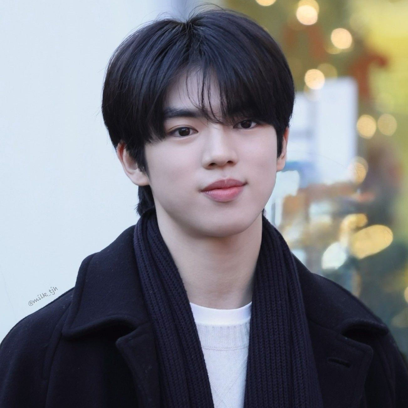 A moment captured by a fan of Cha Junhwan