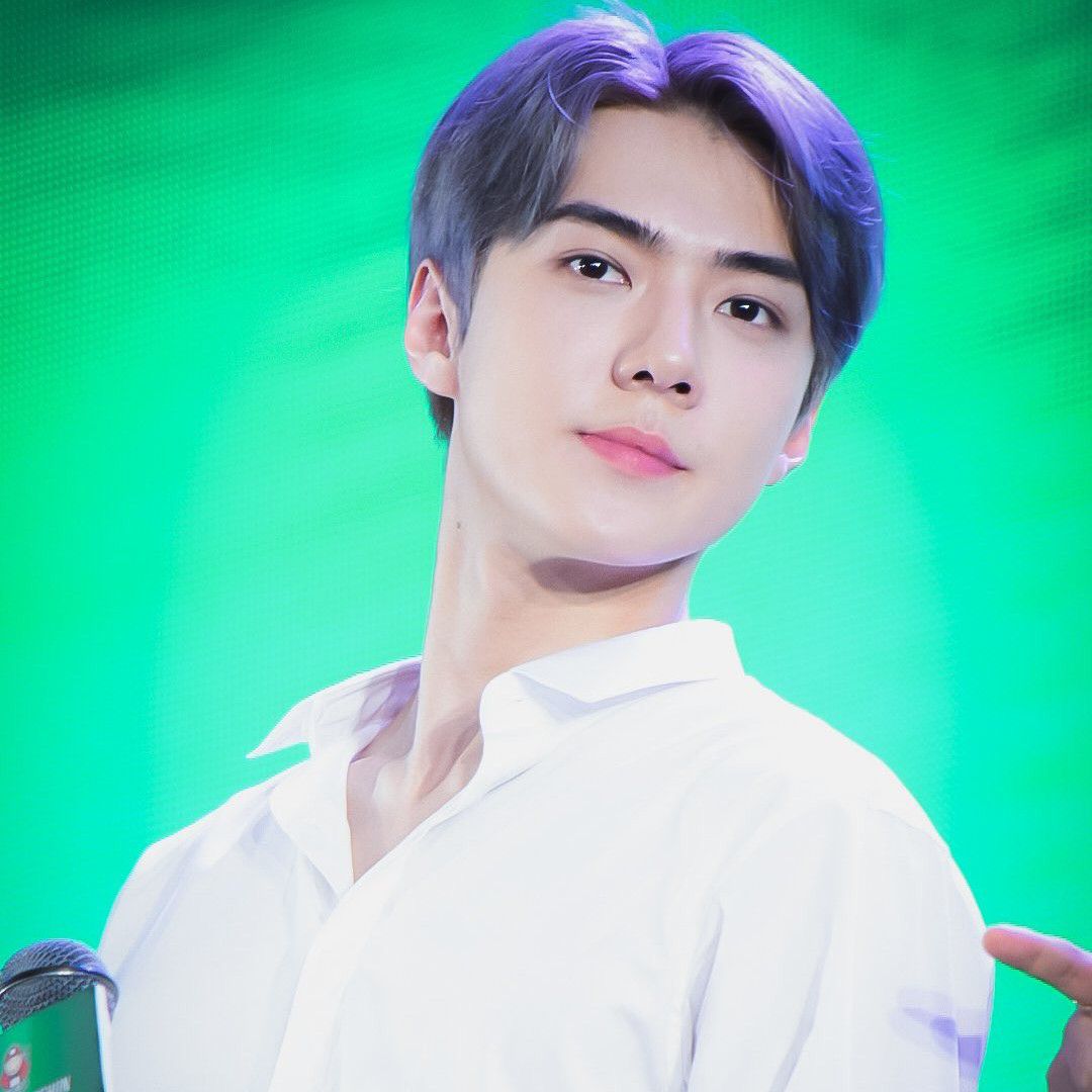 Behind-the-scenes cut of Doh Kyungsoo (D.O.)