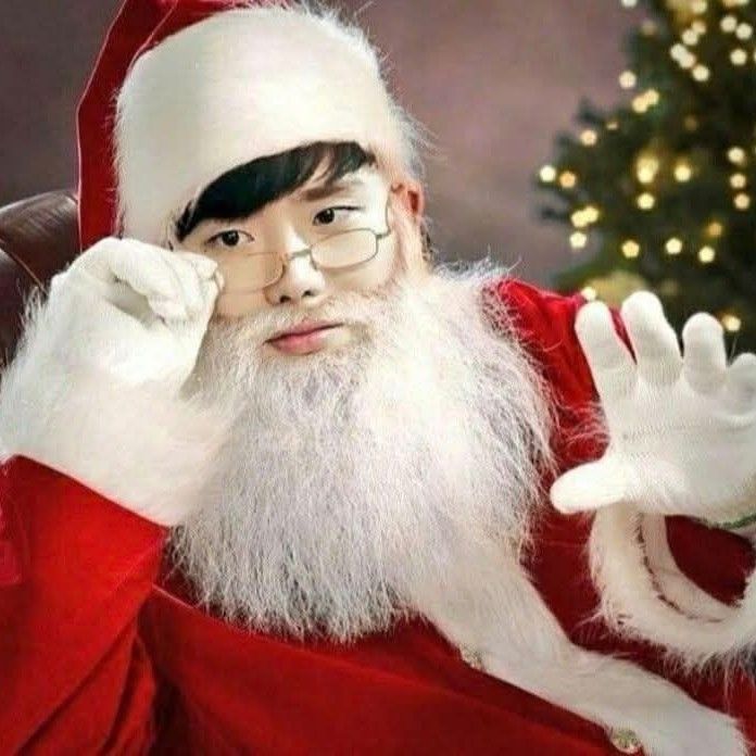 Recent activity shot of Lee Jongsuk