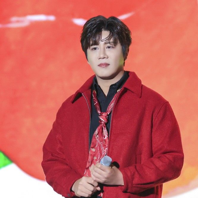 Recent activity shot of Jin Haesung