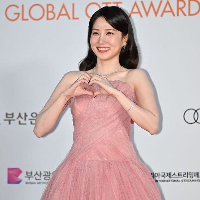 Latest photo of Park Eunbin