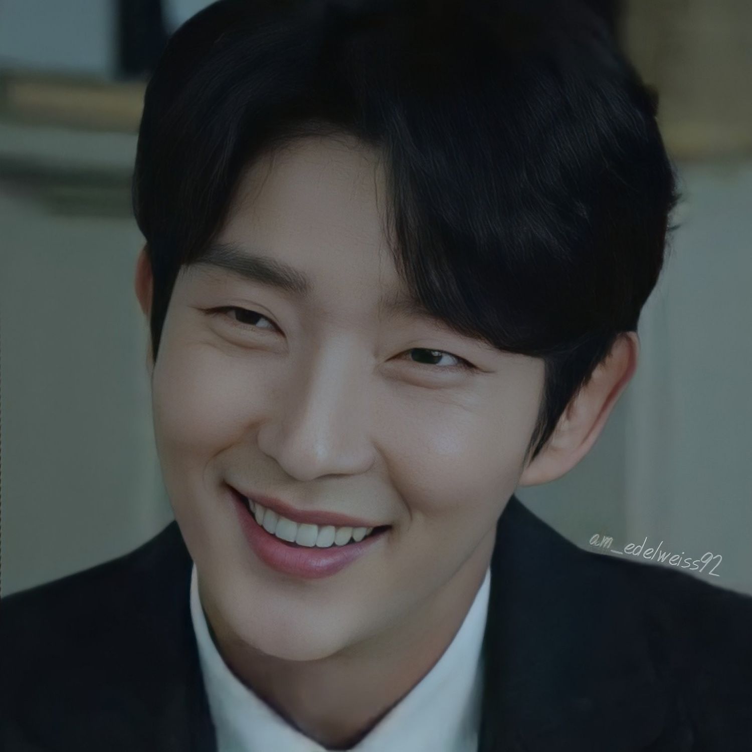 Latest photo of Lee Joongi