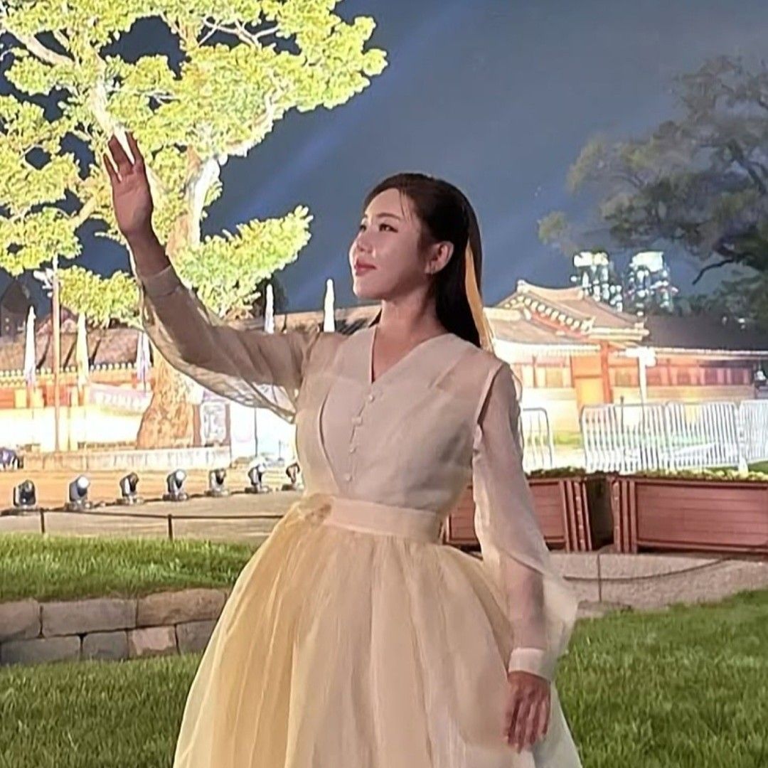 宋歌人的最新照片