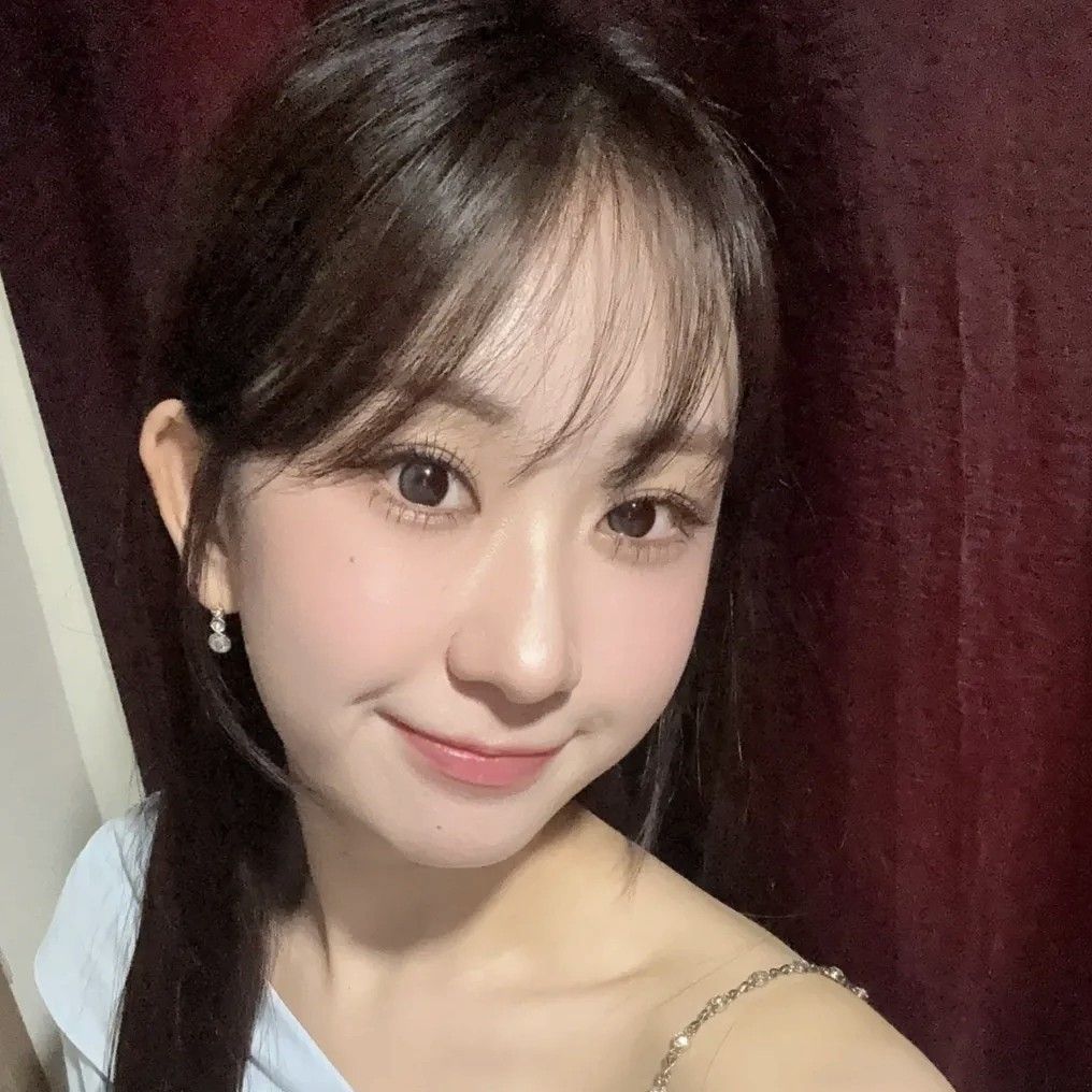 Behind-the-scenes cut of Jeon Yujin