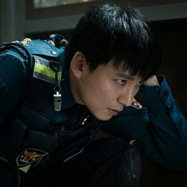 Behind-the-scenes cut of Kim Namgil