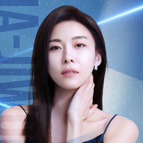 Behind-the-scenes cut of Ha Jiwon