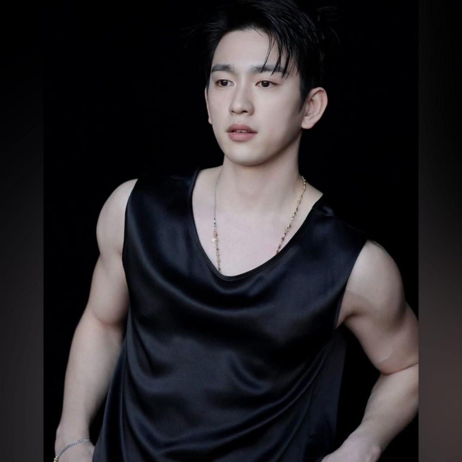 Cuplikan di balik layar dari Park Jinyoung