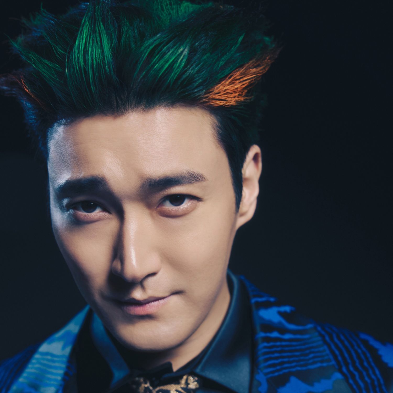 Latest photo of Choi Siwon