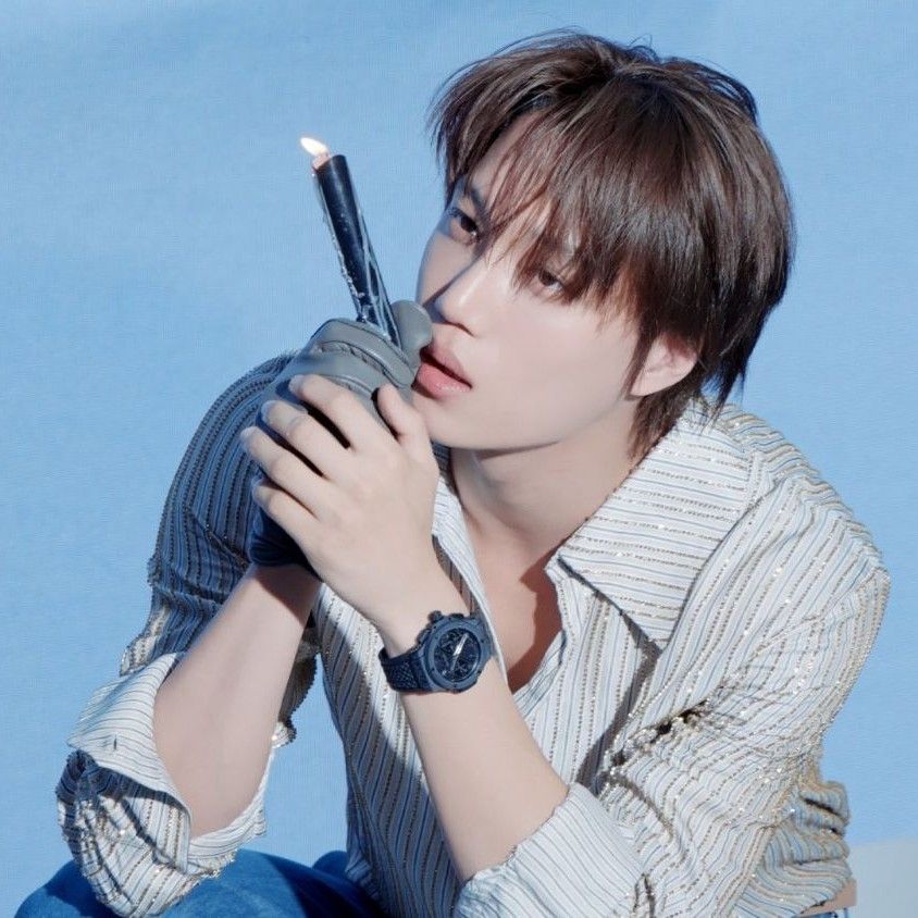 카이 최근 활동샷