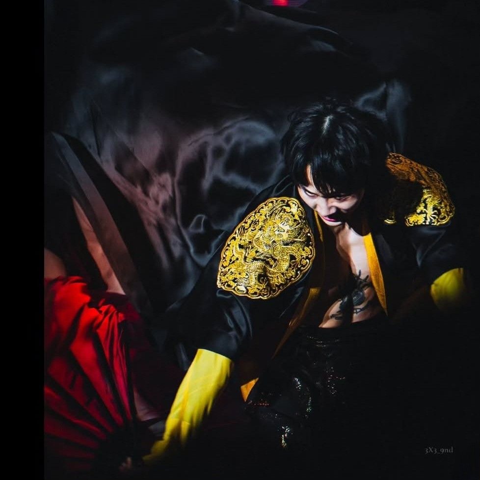 A moment captured by a fan of Ki Moogan