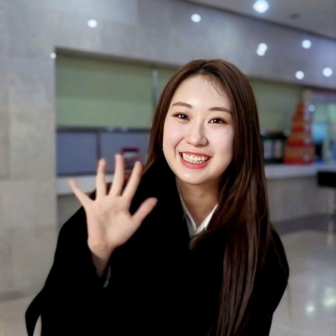 A moment captured by a fan of Jeon Yujin